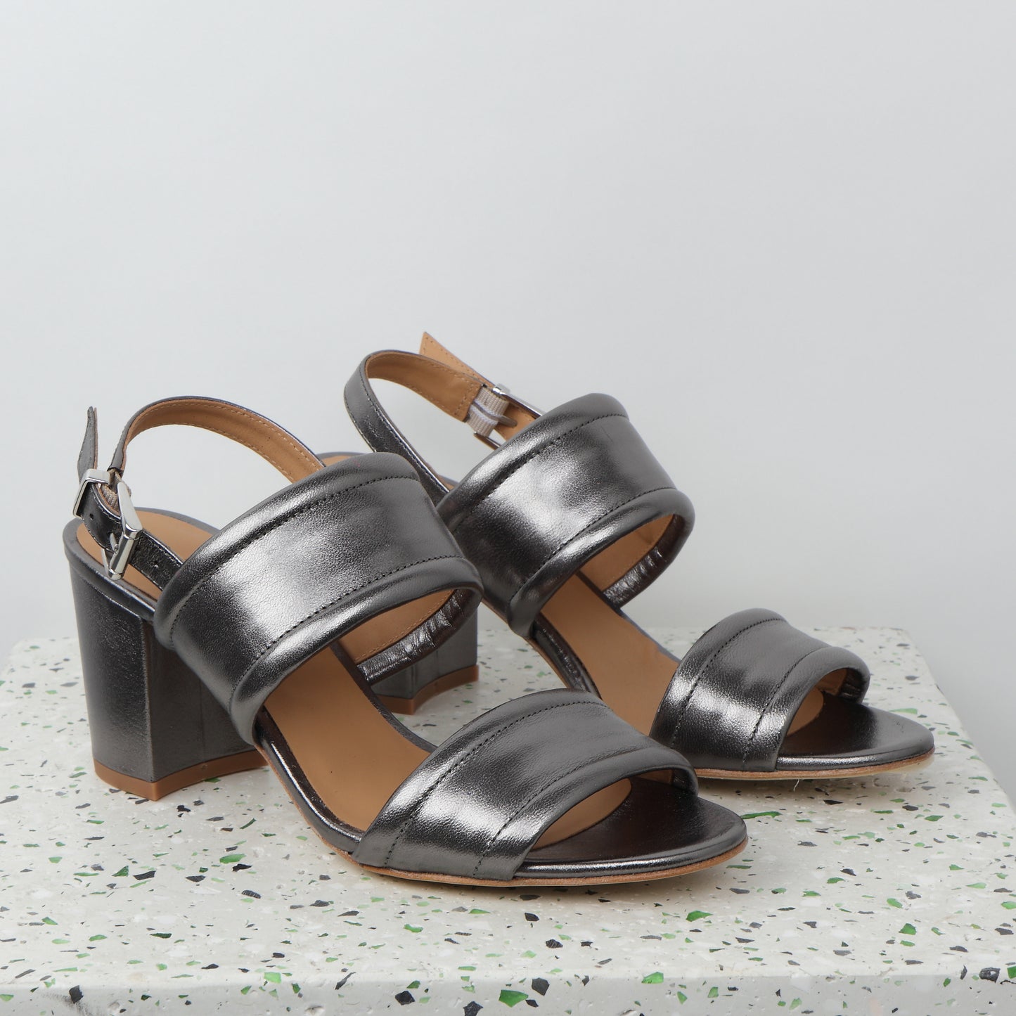 AMELIA Metal Anthracite