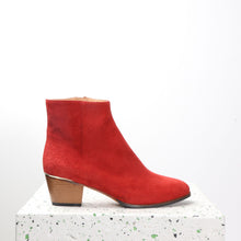 Load image into Gallery viewer, Carter Suede Red - Emma Go Shoes
